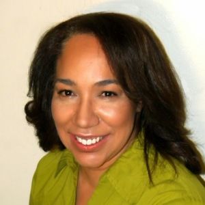 Meet your Posher, Esmeralda